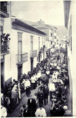 A Procession in the Central Town - desc. - 1909