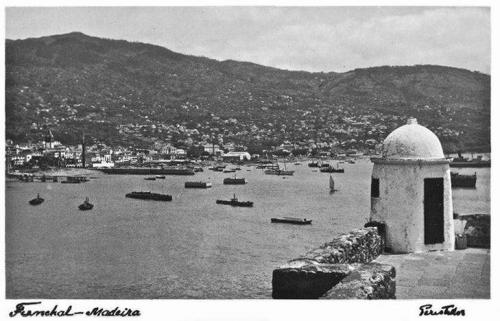 Vista da baía do Funchal da esplanada do forte do Ilhéu - Pererstrellos - anterior a 1939